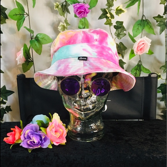 Agora Accessories - Agora tie dyed bucket hat in pretty pastels 🌸🌼🦋